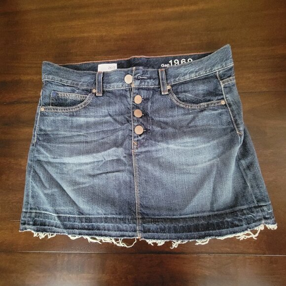 GAP Denim Skirt Women's Size 2 Button Fly Jean Skirt - Picture 2 of 10